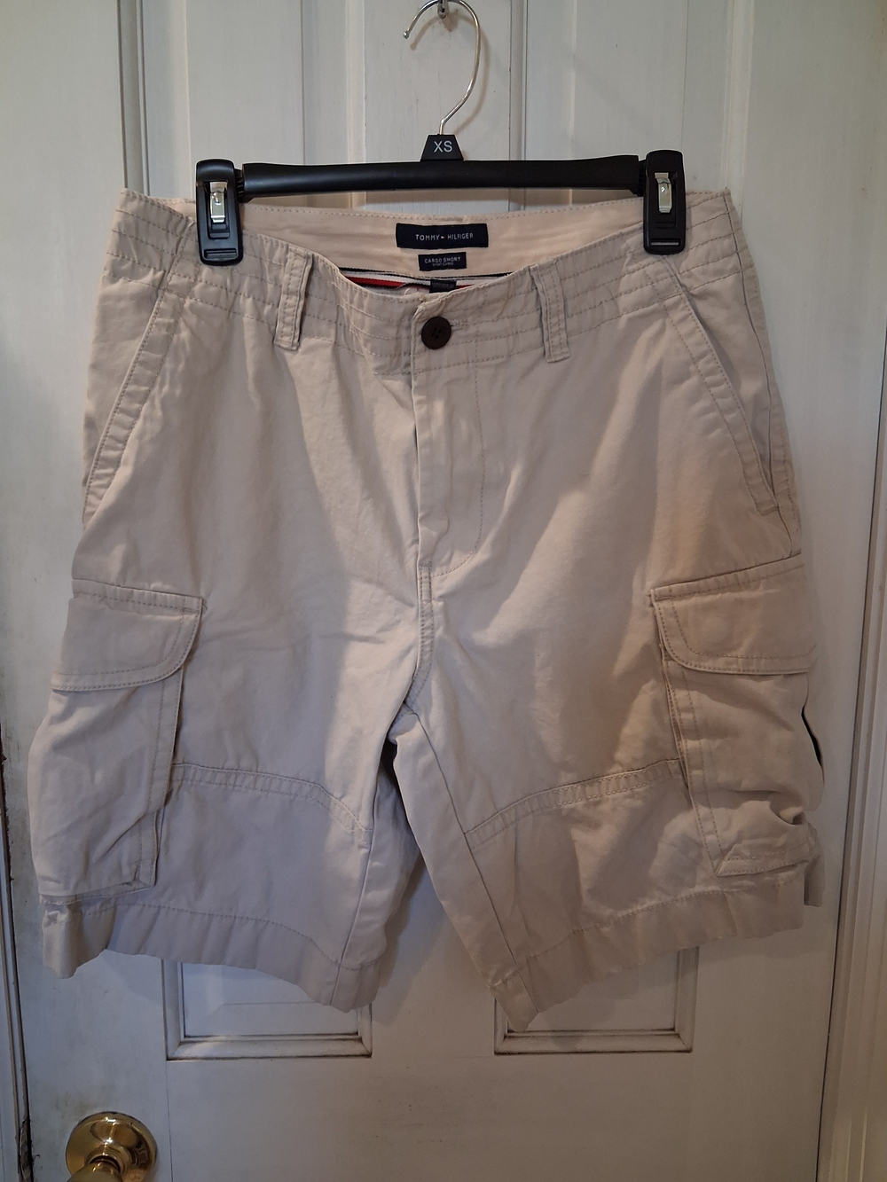 Tommy Hilfiger Men’s Beige Cargo Shorts